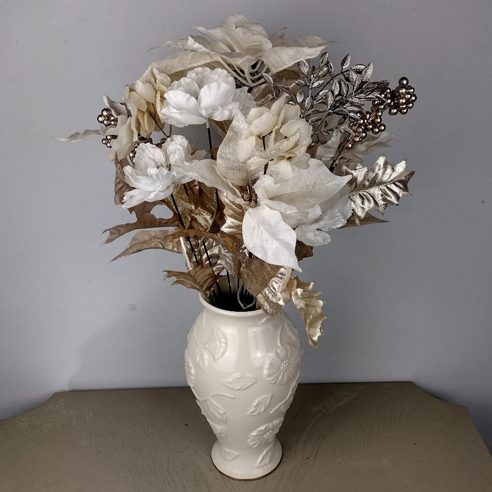 Elegant Cream and Gold Floral Arrangement